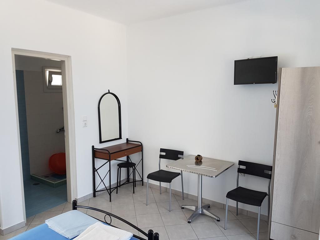 Iliovasilema Village Apartment Donousa